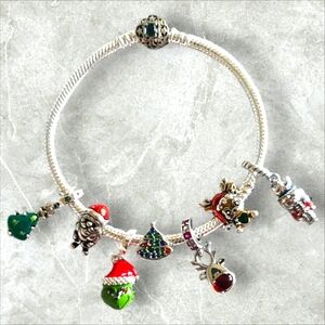 Fully Designed Christmas Bracelet Size 7.5
